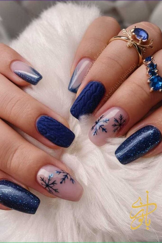 مدل های ناخن با طرح برف آبی رنگ