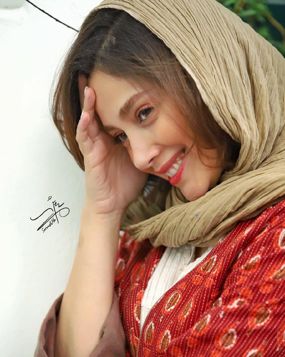 جذابیت بی نظیر دیبا زاهدی 2