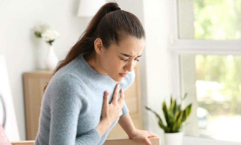 آیا سرفه کردن میتواند برای بیماران قلبی مفید باشد؟