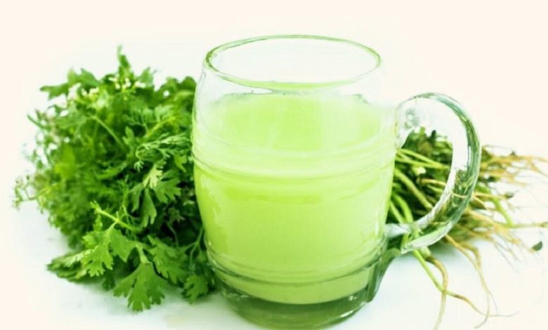 چگونه آب گشنیز به رشد مو و بهبود کیفیت آن کمک میکند
