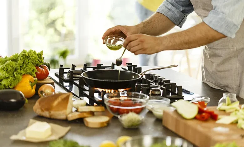 ۵ روش خانگی برای رفع ترشی غذا